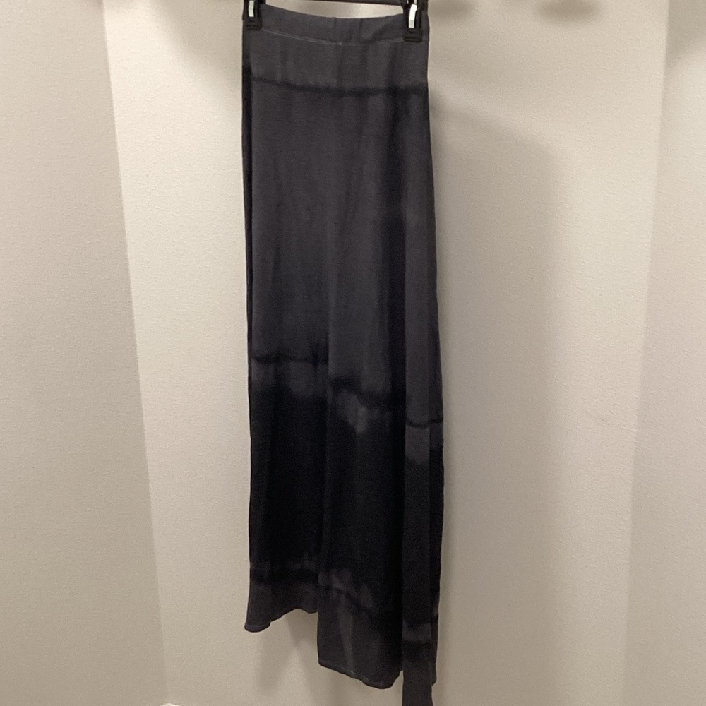 Elegant Black Maxi Skirt - Picture 5 of 5
